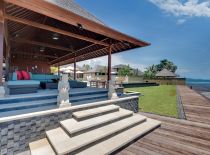 Villa Bayu Gita - Beach Front, Pool Deck